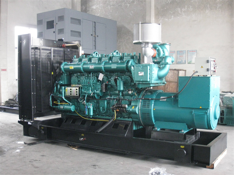 万州200KW 柴油发电机的油耗是多少?