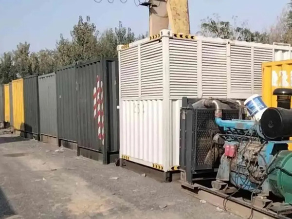 万州200KW柴油发电机机组每小时油耗是多少?